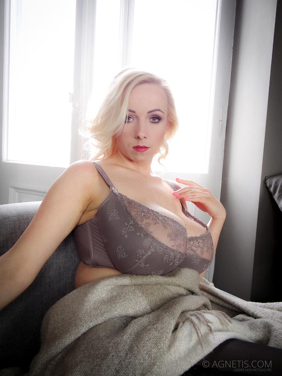 Busty blonde Agnetis Miracle big bra show â€“ The Boobs Blog